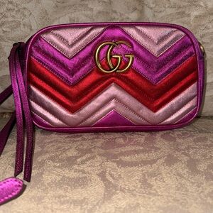 Faux Gucci Women’s Pink and Red Chevron Bag